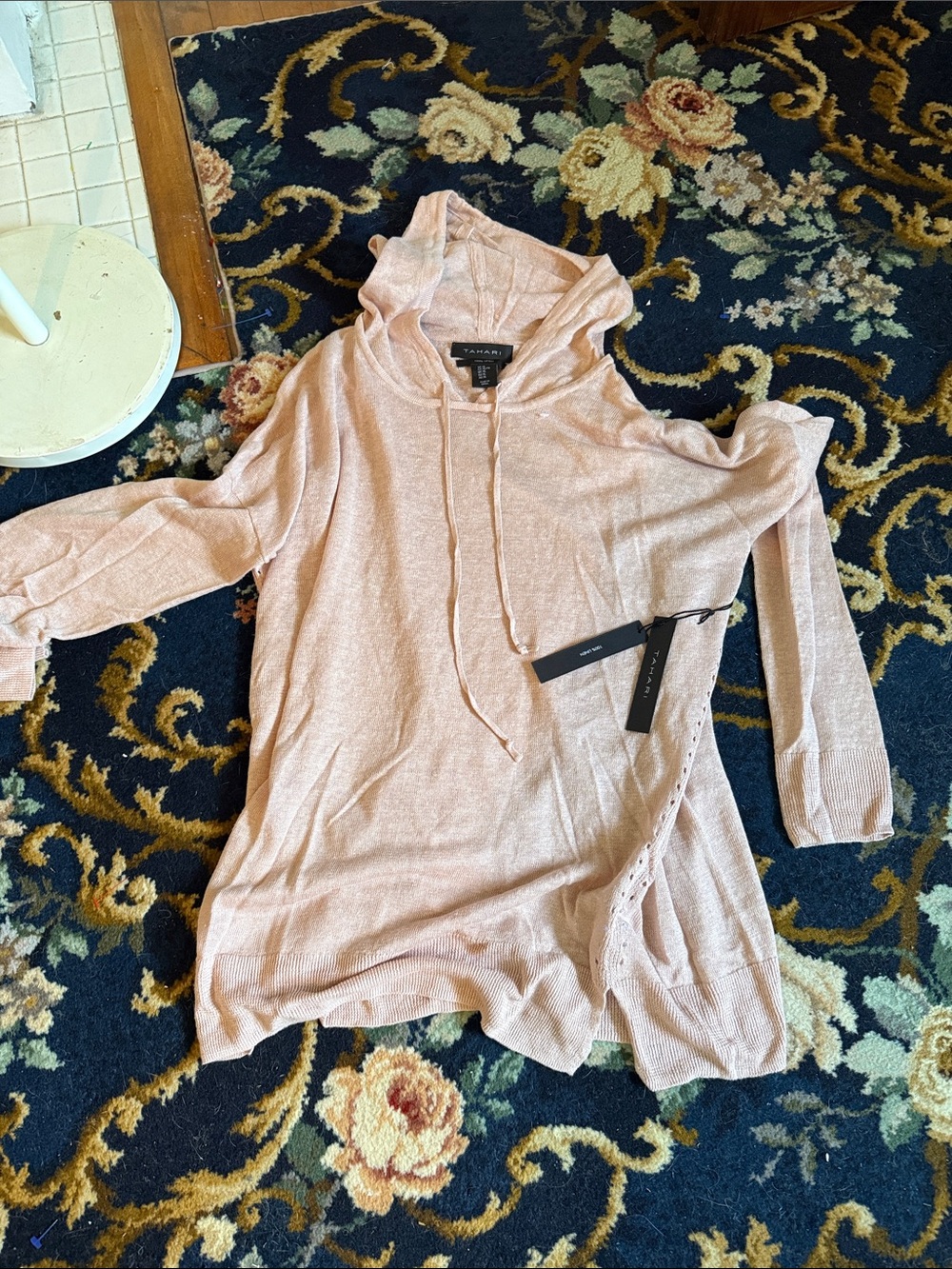 Tahari Blush Pink 100 percent linen Hooded Knit Tunic- NWT. Retail 100